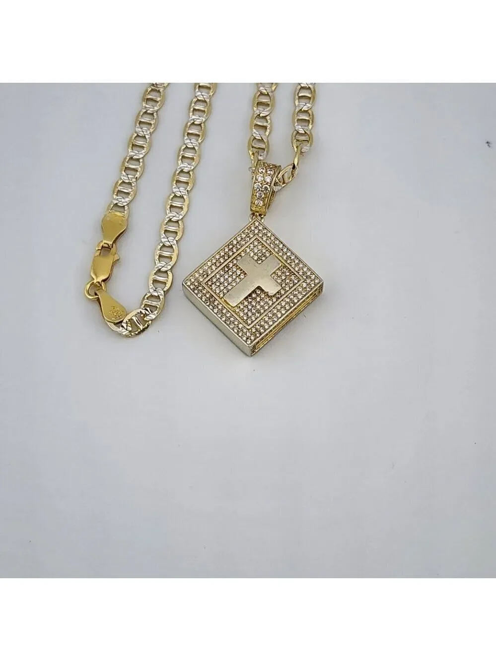 Brand New Sterling Silver 925 Cross Box Necklace